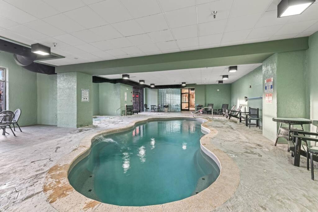 Cozy Cabin In The Smokies!!! Fully Furnished And Complete With Community Indoor And Outdoor Pools And Spas, Game And Fitness Rooms As Well As A Private Hot Tub Pigeon Forge Exterior foto