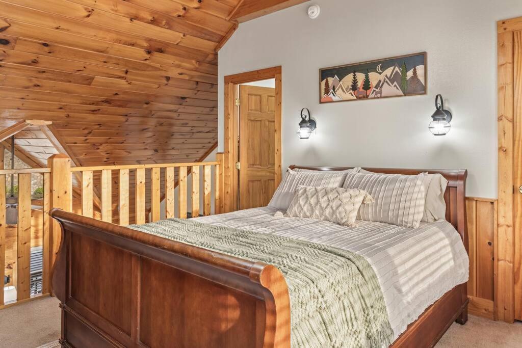 Cozy Cabin In The Smokies!!! Fully Furnished And Complete With Community Indoor And Outdoor Pools And Spas, Game And Fitness Rooms As Well As A Private Hot Tub Pigeon Forge Exterior foto